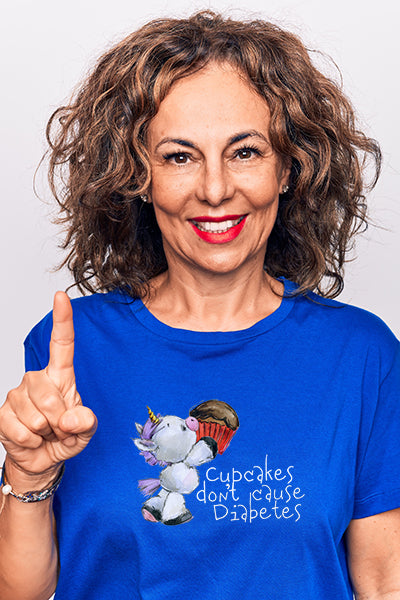 Cupcakes don't cause diabetes - Unisex T-Shirt